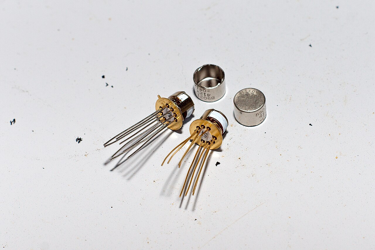 composants électroniques