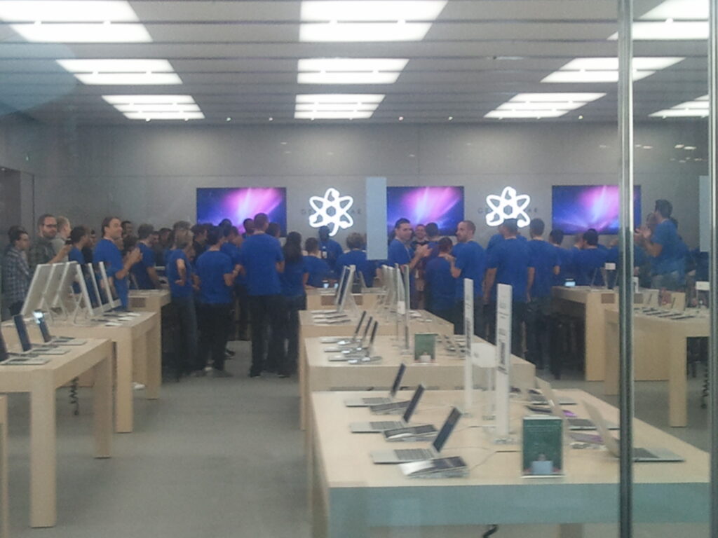 Carré Sénart et l’Apple Store : anatomie d’une zone commerciale sous influence
